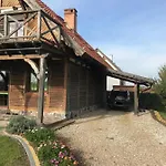 Dom Nad Jeziorem Tatil Evi *