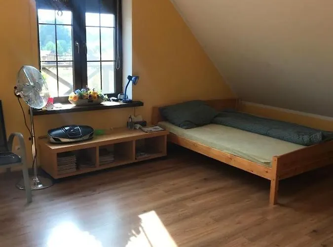 Dom Nad Jeziorem Casa de Férias Lakorz